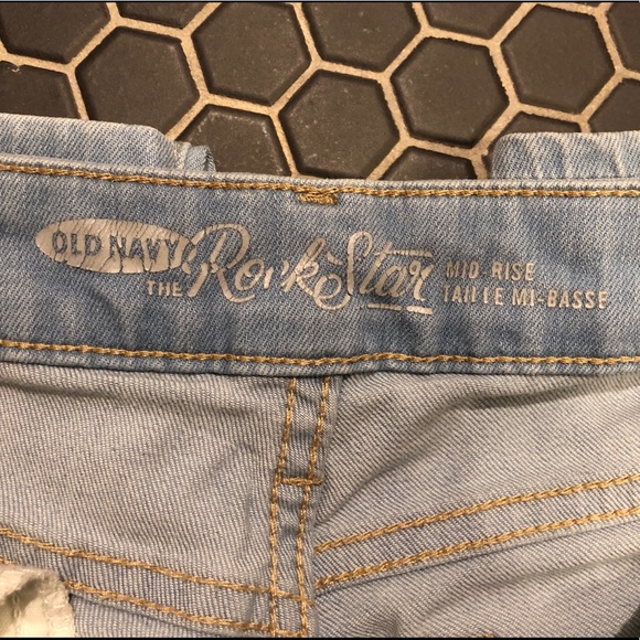 Old Navy Rockstar Mid-Rise Jeans - Picture 3 of 4